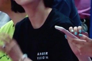 气质拿捏的伍总，福建男篮总经理，被称为CBA最美总经理。